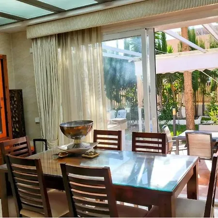 Refugio Elegante En El Corazon Del Sol Andaluz 펜션 *
